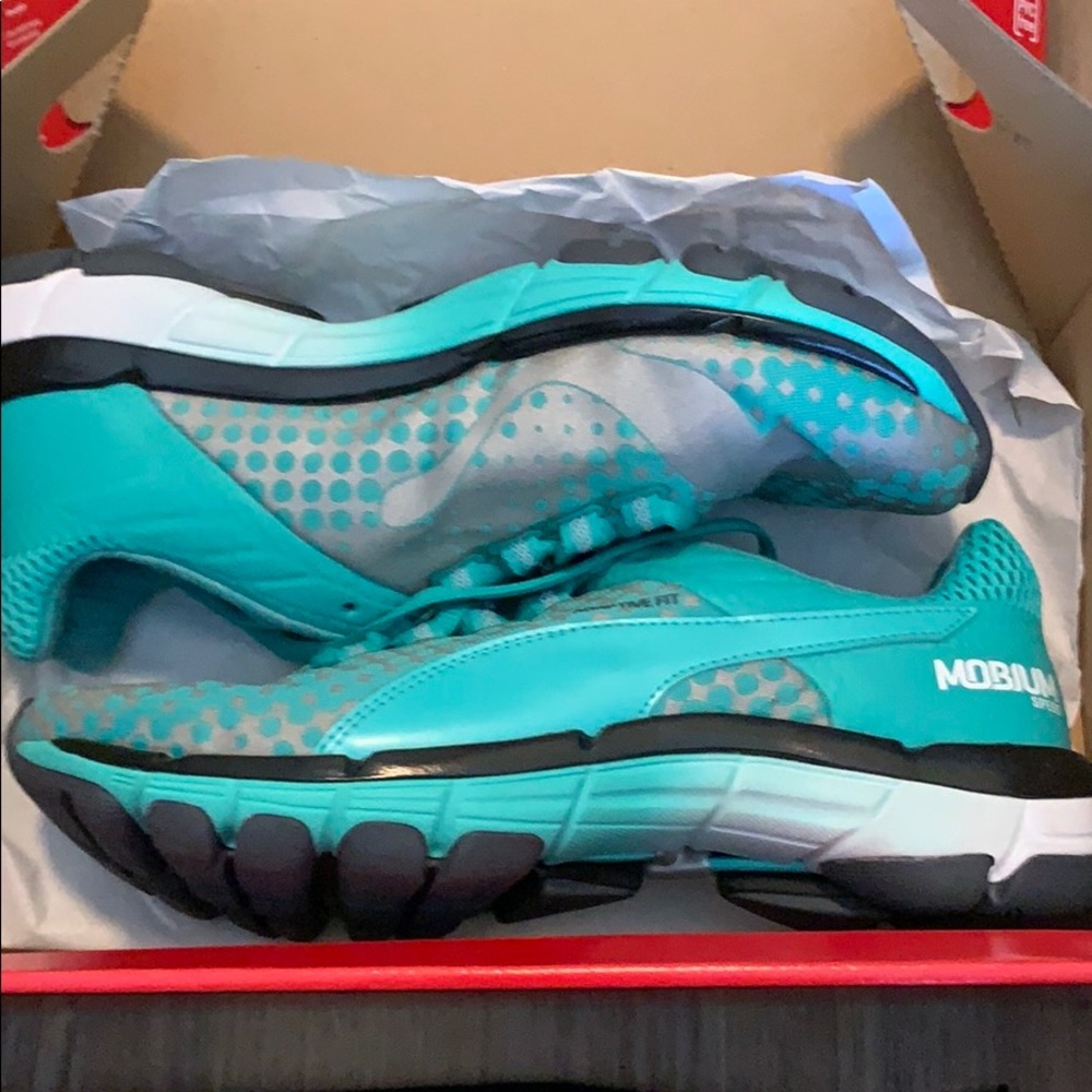 Puma running sneakers